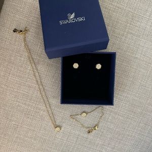Swarovski 3 Piece Set: earrings, necklace, and bracelet